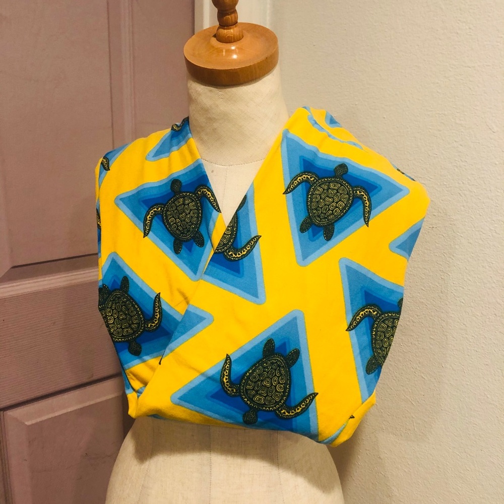 OS LuLaRoe Turtle Leggings